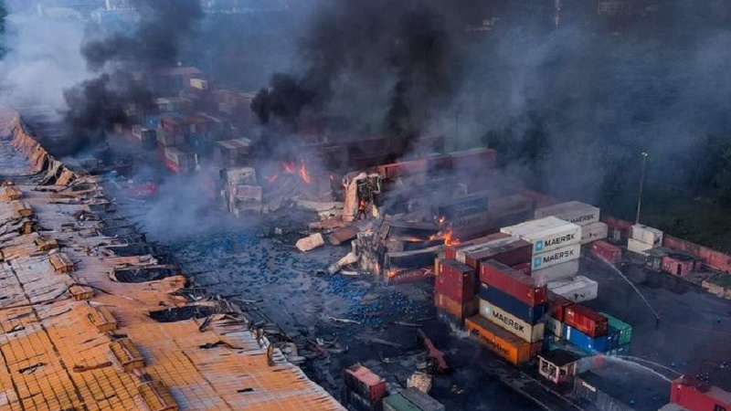 بنگلادیش کی بندرگاہ چٹاگانگ میں آگ سے 50 ہلاک 300 زخمی 