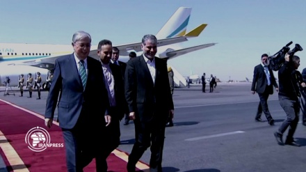 قزاقستان کے صدر تہران پہنچ گئے۔ ویڈیو