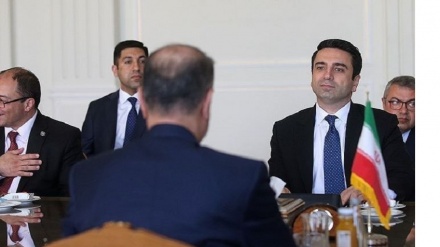 Ermənistan Azərbaycanla sülh sazişi üçün İrandan kömək istəyib