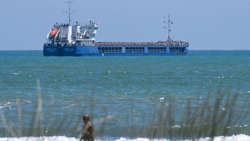 Turqia liron anijen ruse: Kishte grurë të vjedhur nga Ukraina