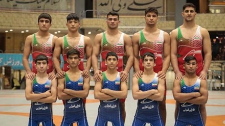 İranın iki yeniyetmə yunan-roma güləşçisi finala yüksəlib