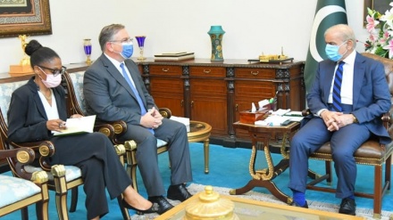 پاکستانی وزیر اعظم کی نئے امریکی سفیر سے ملاقات