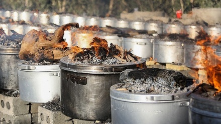 عید غدیر پر 150 دیگوں کے کھانے کی نذر