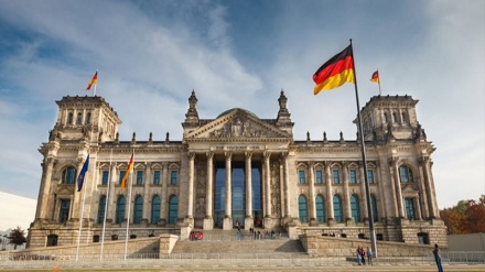 Parlementoya Almanyayê ji bo naskirina “Jenosîda Kurdên Êzidî” ketiye tevgerê