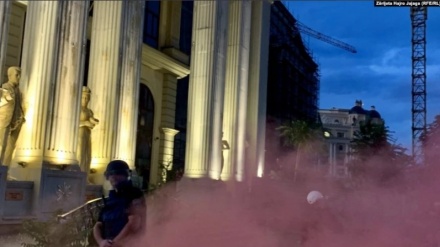 Protestat në Shkup / 47 efektivë të lënduar, dy në gjendje të rëndë