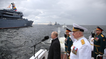  روس کی بحریہ کو ہائپر سونک میزائلوں سے لیس کرنے کا اعلان