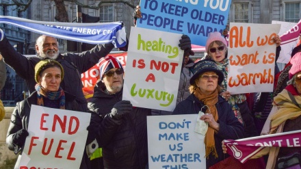 Britaniyada ailələr yaşayış xərclərini ödəməkdən aciz qalıblar