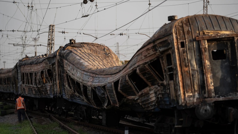 یوکرین: ریلوے اسٹیشن پر حملے میں 25 سے 200 افراد کے ہلاک ہونے کی متضاد خبریں