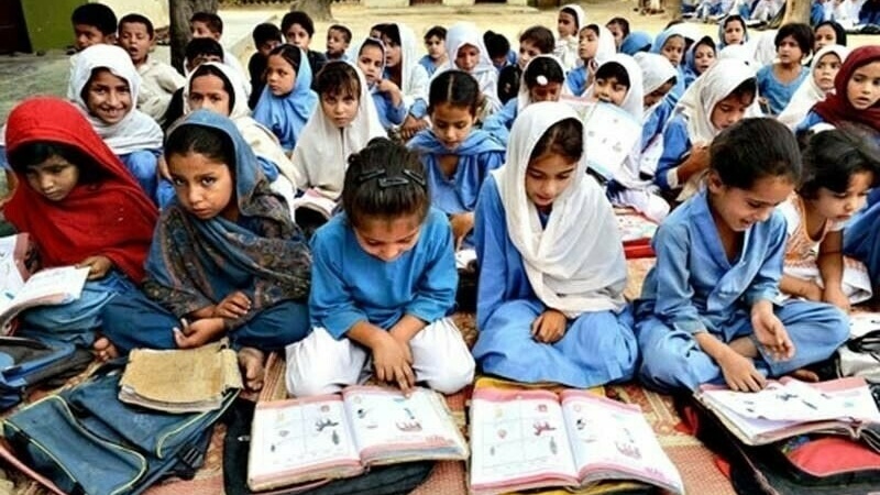 پاکستان میں بارشوں اور سیلاب سے تباہی، سندھ میں تعلیمی مراکز بند