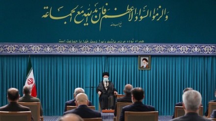 Hevdîtina serokomar û endamên taxima dewletê digel Rêberê mezin ê Înqilaba Îslamî