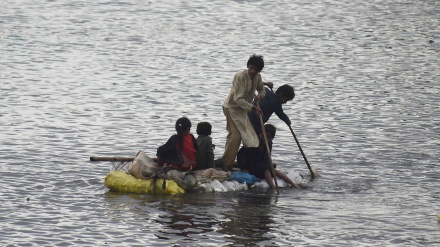 Pakistanom nakon katastrofalnih poplava haraju malarija, kožne bolesti, groznica
