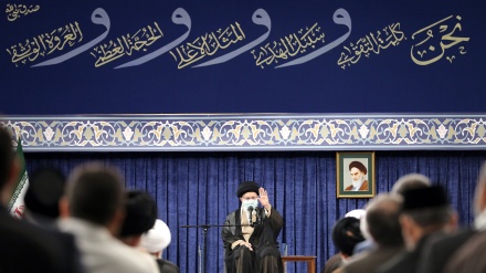 اہلبیت عالمی اسمبلی کے شرکا کی قائد انقلاب اسلامی سے ملاقات۔ تصاویر