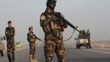زائرین کی خدمت کرتا عراقی فوجی+ ویڈیو