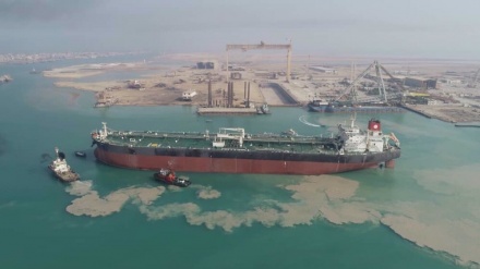 Venecuela dobila treći naftni tanker proizveden u Iranu