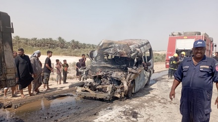 عراق؛ زائرین کی دوگاڑیوں میں تصادم، متعدد جاں بحق و زخمی (ویڈیو)