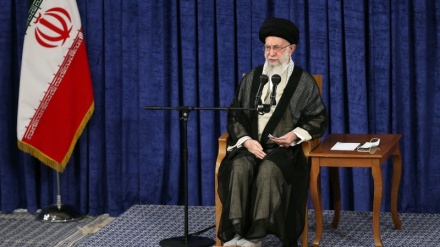 دشمنی کا علاج استقامت و ثابت قدمی ہے، رہبر انقلاب اسلامی