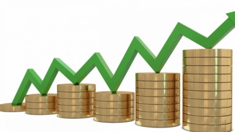 Buxheti mbi 3 miliardë euro, ekonomistët: Rritja erdhi nga çmimet e larta