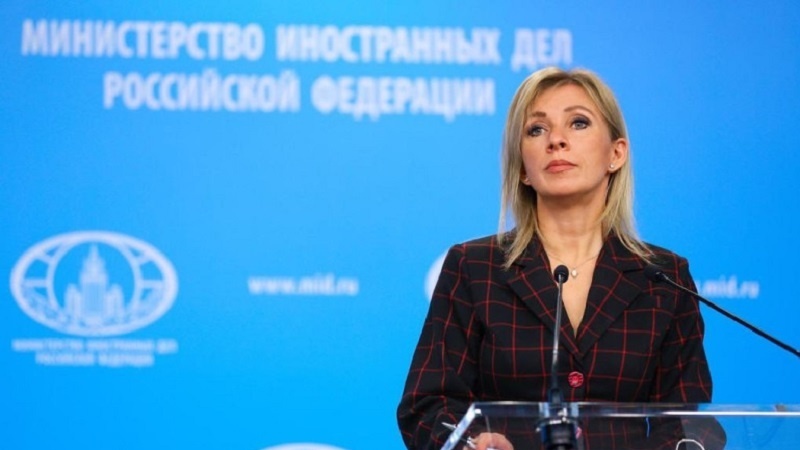  Zakharova lidhur me kryeministren britanike: Lërini të qetë