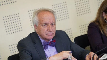  Jep dorëheqjen ministri i Shëndetësisë në Kosovë, Rifat Latifi