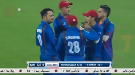 تیم کریکت افغانستان به مصاف بنگلادش رفت