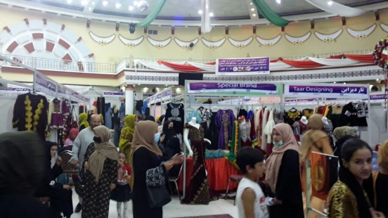 گشایش نمایشگاه صنایع دستی زنان کارآفرین در مزارشریف
