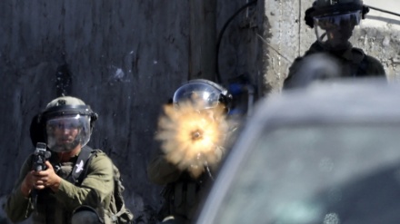اسرائیلی فوجیوں کی براہ راست فائرنگ سے  فلسطینی نوجوان شہید