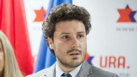 Parlamenti i Malit të Zi shkarkon dy ministra pro perëndimorë