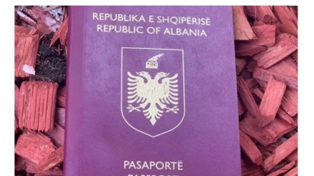 “Pasaportat e arta” fusin në sherr Shqipërinë me BE-në