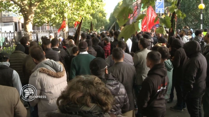 Londonda müsəlmanlar, iğtişaşçıların hərəkətlərini pisləyiblər