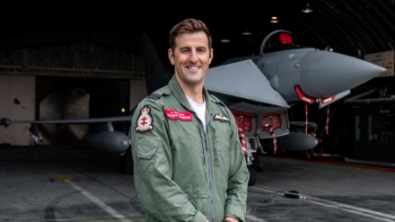  Kina josh ish-pilotët britanikë