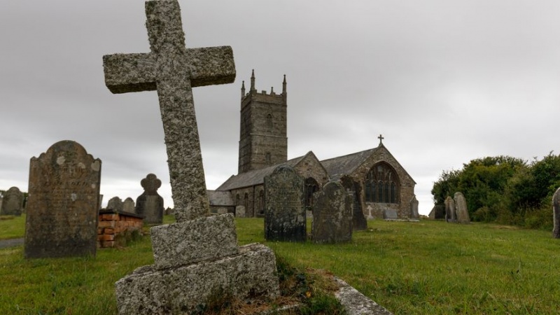 برطانیہ میں عیسائیوں کی آبادی اقلیت میں چلی گئی