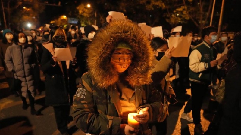 Turmat e zemëruara nga bllokimet antivirus kërkojnë dorëheqjen e Presidentit Xi