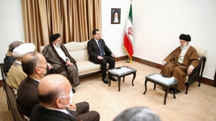  Lideri i Iranit i kërkon Irakut të ushtrojë sovranitet më të madh në rajonin kurd