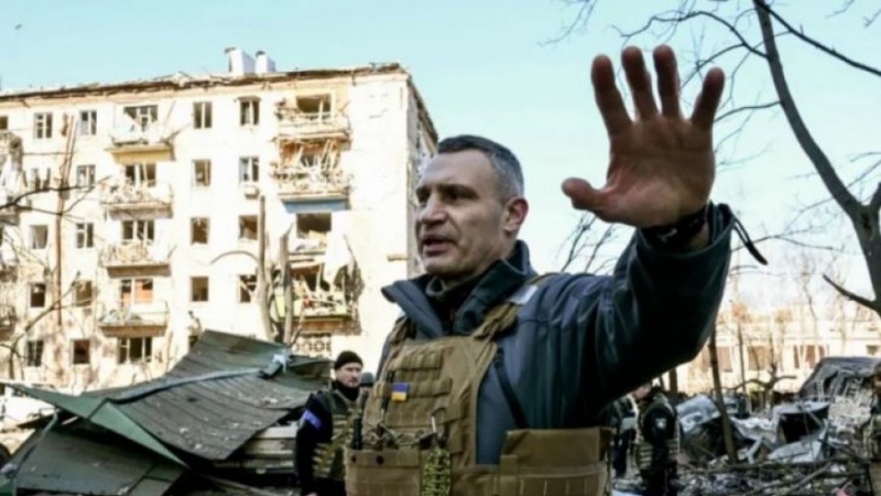 Zelensky e kritikoi për masat në kryeqytet