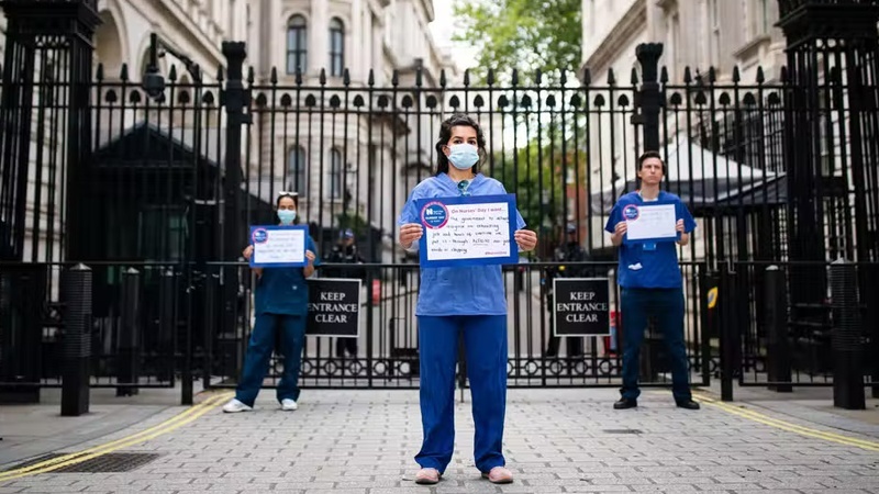 Greva mbarë kombëtare e infermierëve në Angli