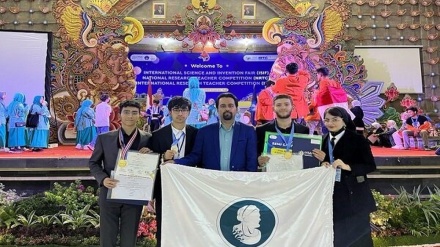سائنس اور انوینشن کے عالمی مقابلوں میں ایرانی طلبہ کو 13 میڈل