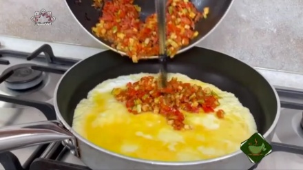 یک روش خلاقانه برای  جورکردن تخم مرغ همراه بانجان رومی