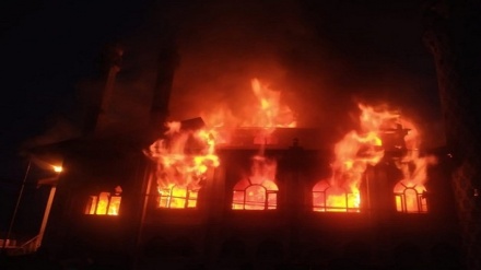 ہندوستان کے زیر انتظام کشمیر کے علاقے دراس کی جامع مسجد میں بھیانک آتش زدگی