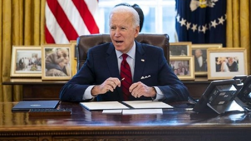 Biden salekî din jî rewşa awarte ya Amerîkayê derbarê Îranê de dirêj kir  