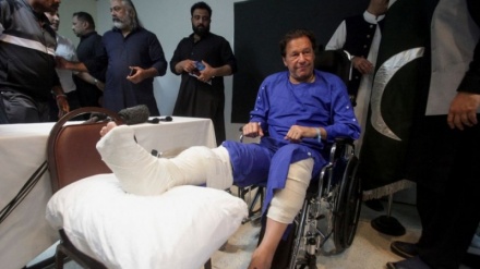 Imran Khan najavio nastavak marša protiv pakistanske vlade na kojem je ranjen