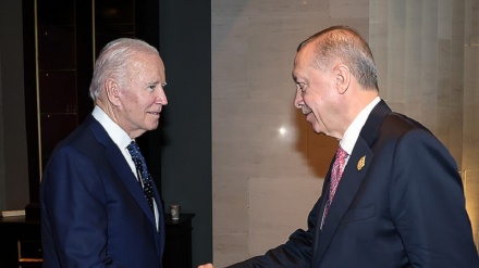 Erdogan di Civîna Serokên G20ê da bi Serokê Amerîkayê Bîden ra axivî