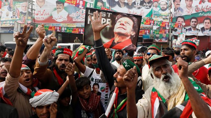 سب راولپنڈی پہنچیں: عمران خان نے کال دیدی