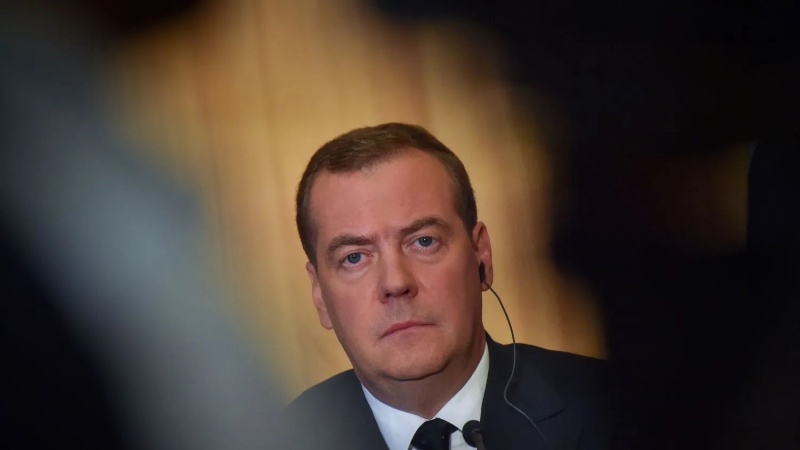 Dmitry Medvedev: Kiyêv ayîdî Rûsiyê ye