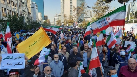 ایران آج عالمی سامراج کے خلاف سراپا احتجاج۔ ویڈیو