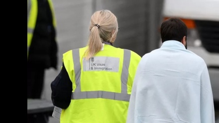 Zbulohet se si bandat i rekrutojnë emigrantët shqiptarë para nisjes nga Franca