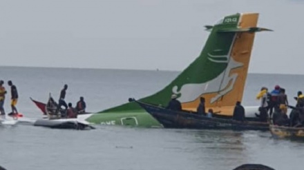 تنزانیہ، مسافربردار طیارہ جھیل میں گر کر تباہ