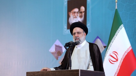 پابندیوں کے باوجود ایران کی  برآمدات کا سلسلہ منقطع نہیں ہوا: صدر رئیسی