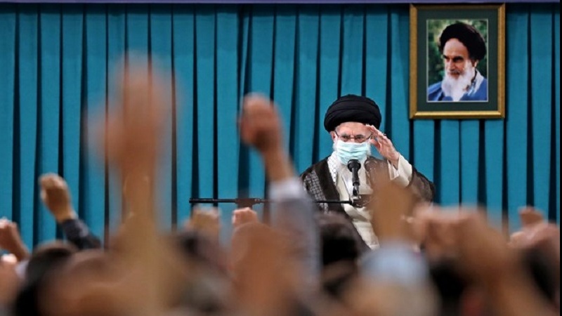 رہبر معظم انقلاب اسلامی کا سکول کے طلباء سے خطاب