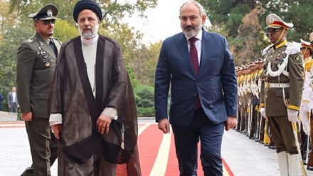 Ermənistan baş naziri İran prezidenti ilə görüşüb