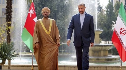 عمان کے وزیر خارجہ کا دورۂ تہران، وزیر خارجہ امیر عبد اللہیان سے ملاقات